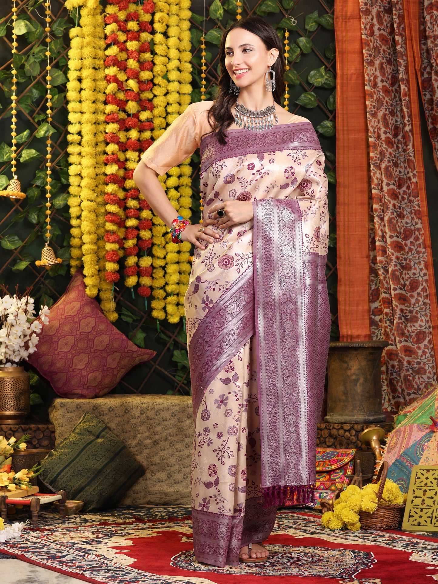 Wine Peach Silver Zari Jaquard Weave Kanjivaram Silk Saree with Blouse Piece