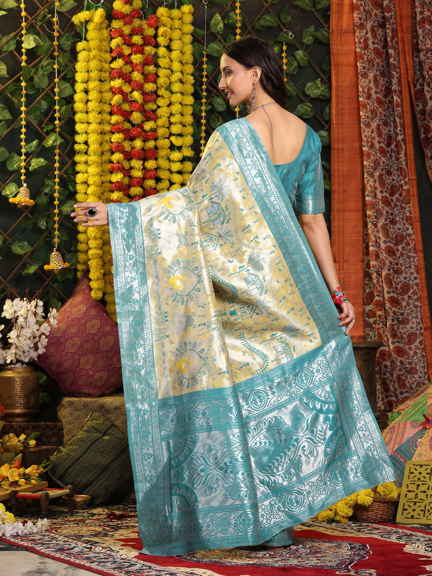 Rama Yellow Silver Zari Jaquard Weave Kanjivaram silk Saree with blouse Piece