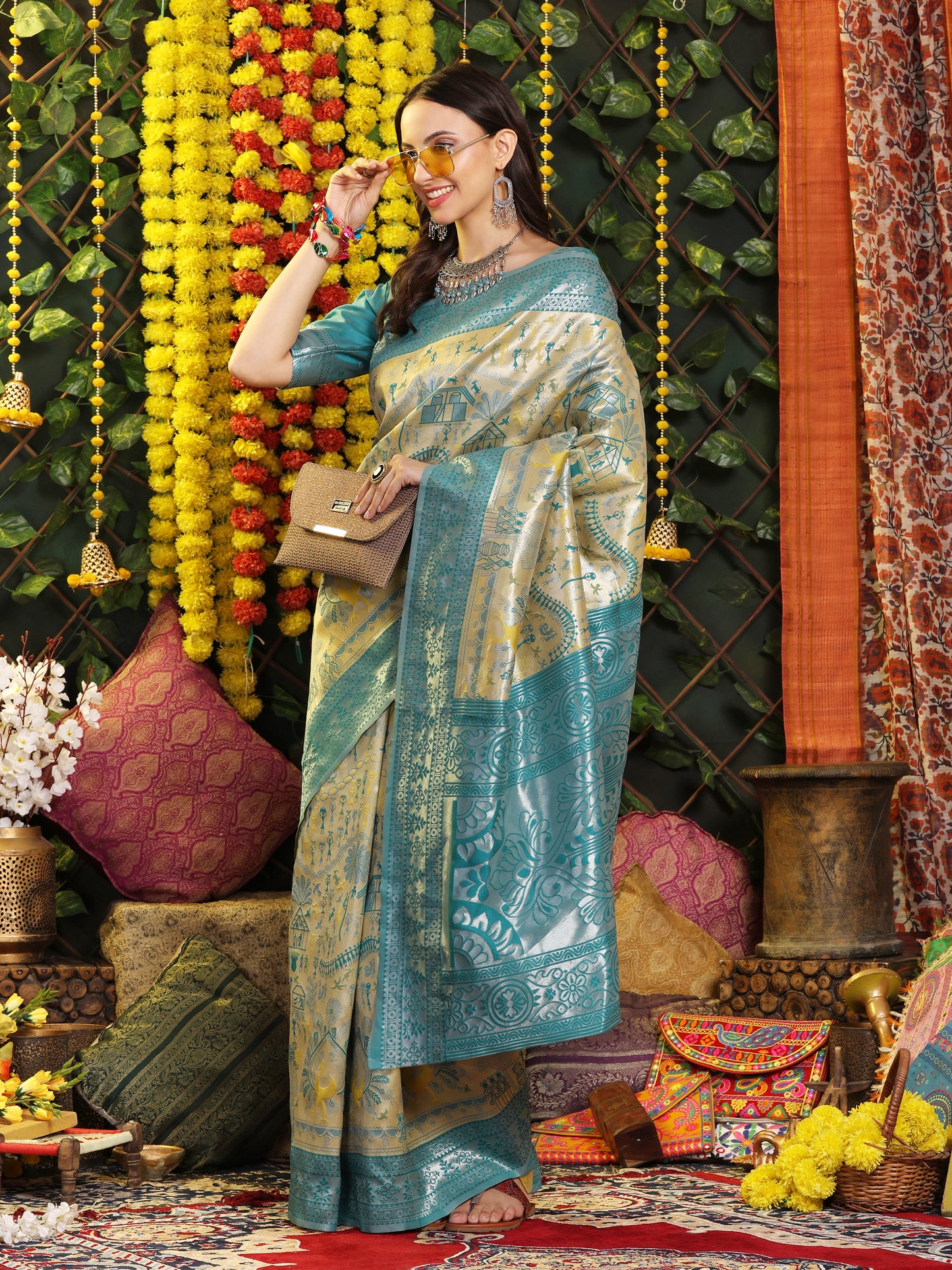 Rama Yellow Silver Zari Jaquard Weave Kanjivaram silk Saree with blouse Piece