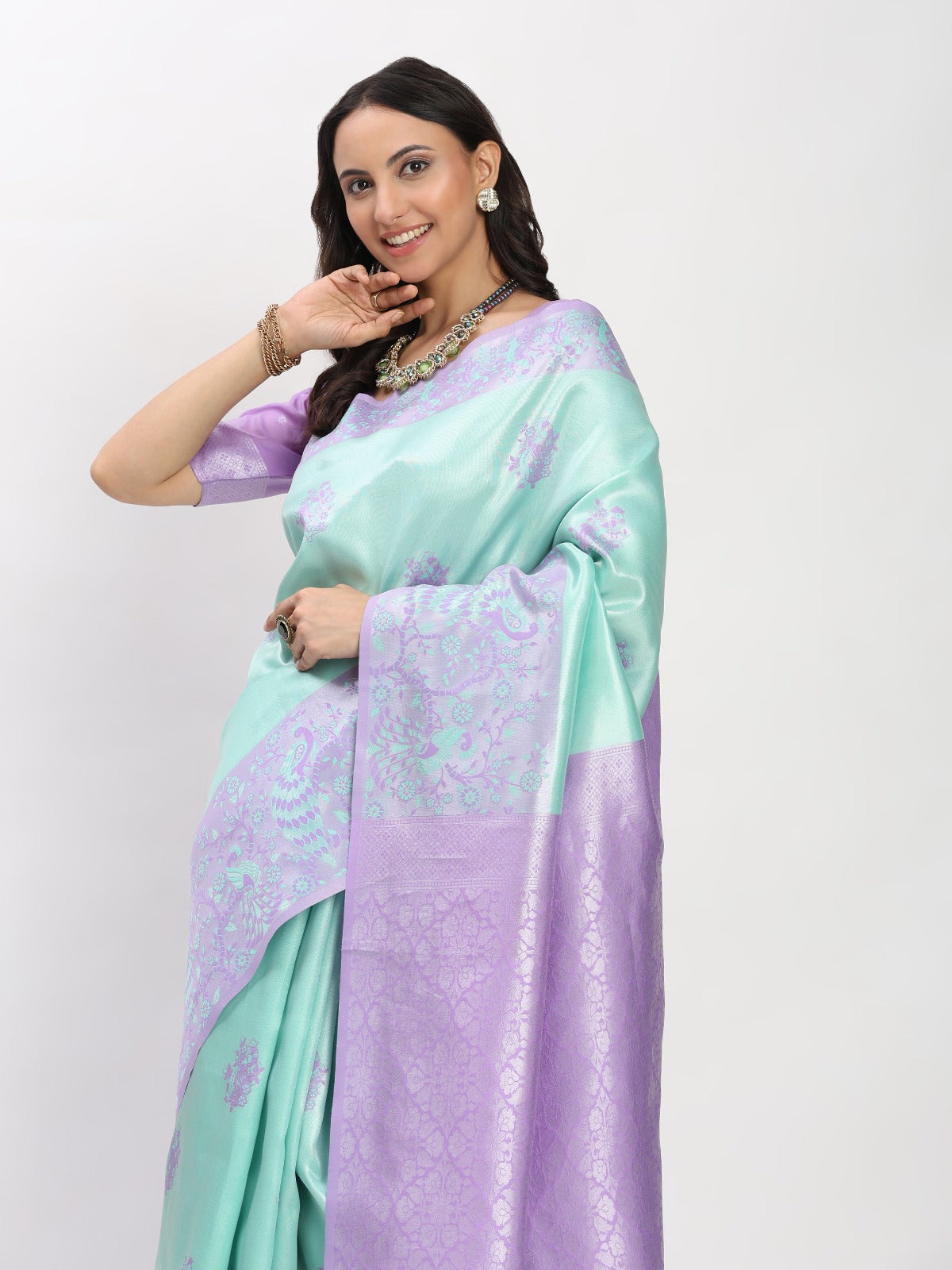 Lovandar C.Green Silver Zari Jaquard Weave Kanjivaram Silk Saree with Blouse Piece